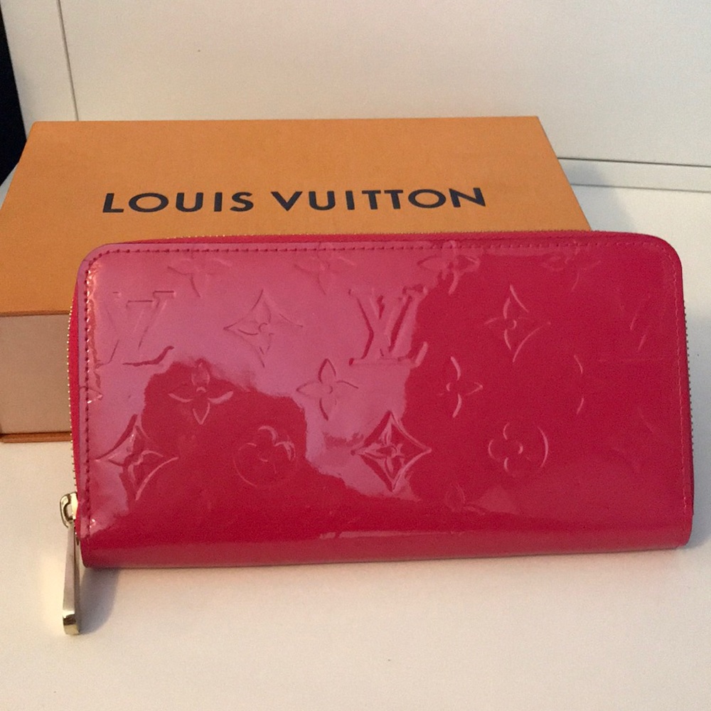 Zippy Wallet in Monogram Vernis leather